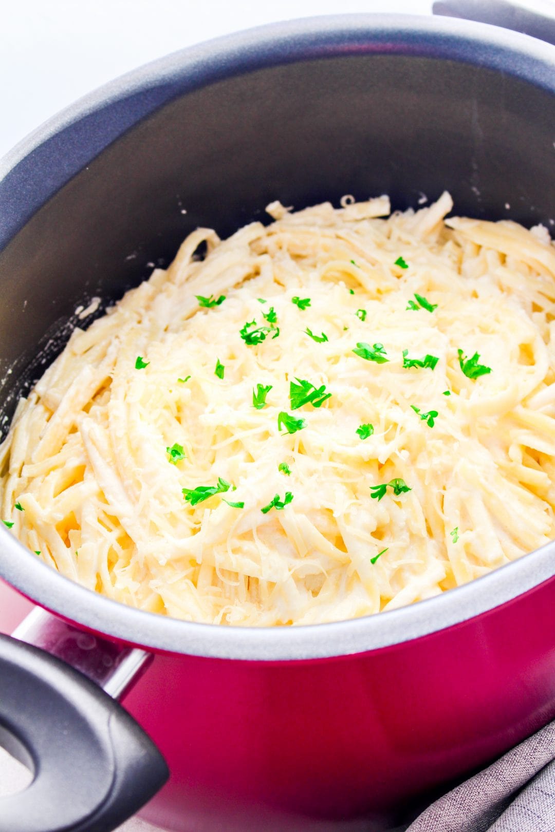 Homemade Alfredo Sauce - 3 simple ingredients and easy to make!